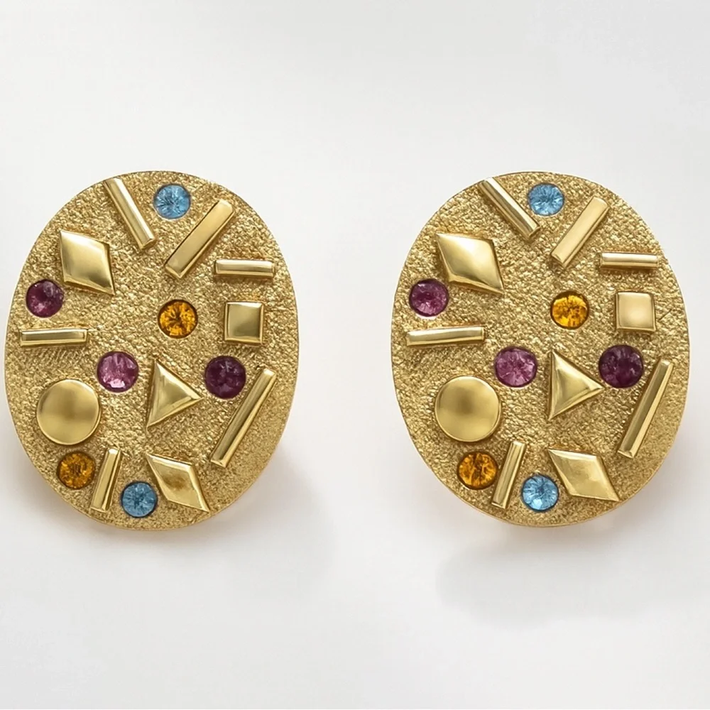 Sarah Coventry Vintage "Sultana" gold-tone clip-on earrings - Picture 2 of 4